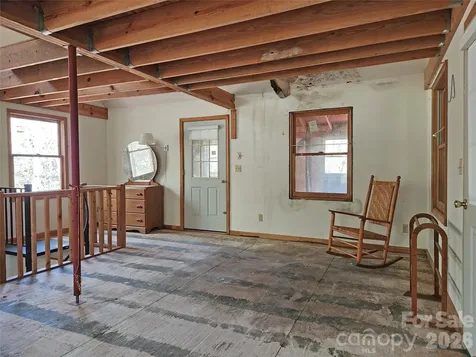 929 Pine Ridge Road Hendersonville NC 28792