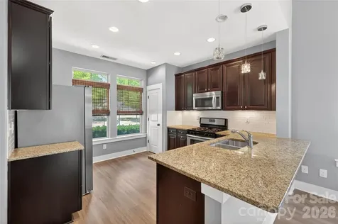 3841 Willow Green Place Charlotte NC 28206