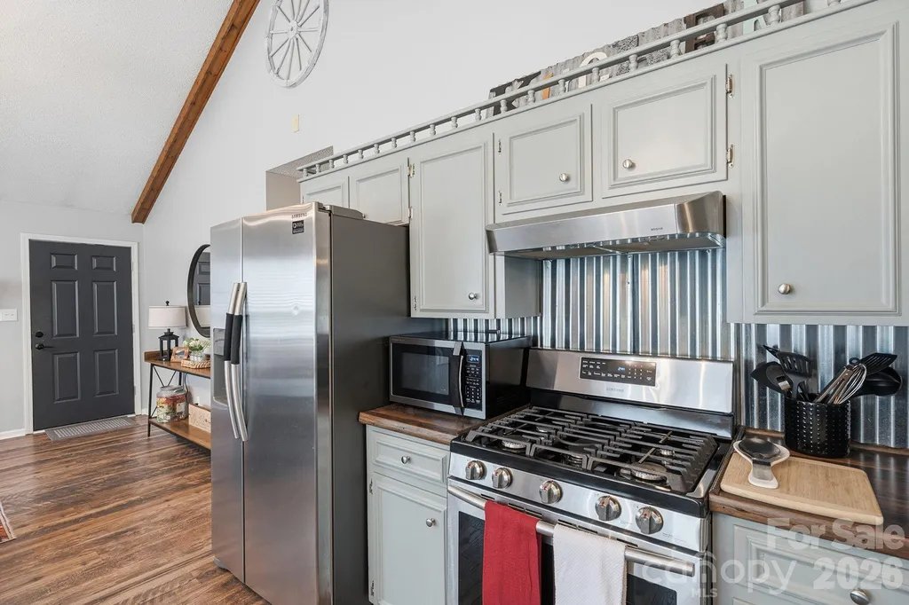 2050 16th Avenue Place SW Hickory NC 28602