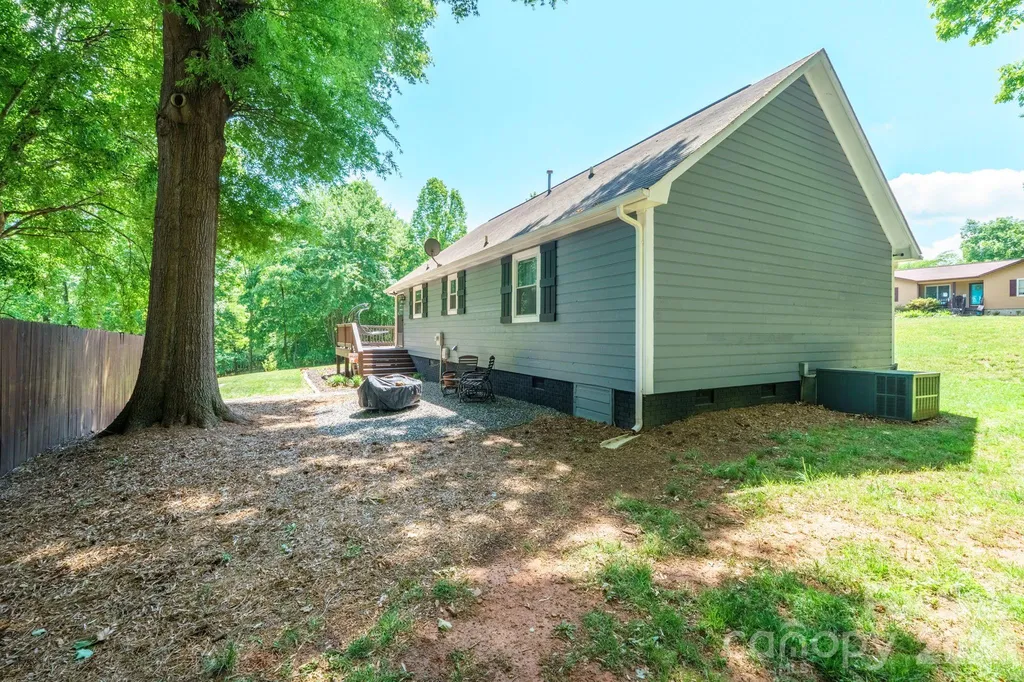 2050 16th Avenue Place SW Hickory NC 28602