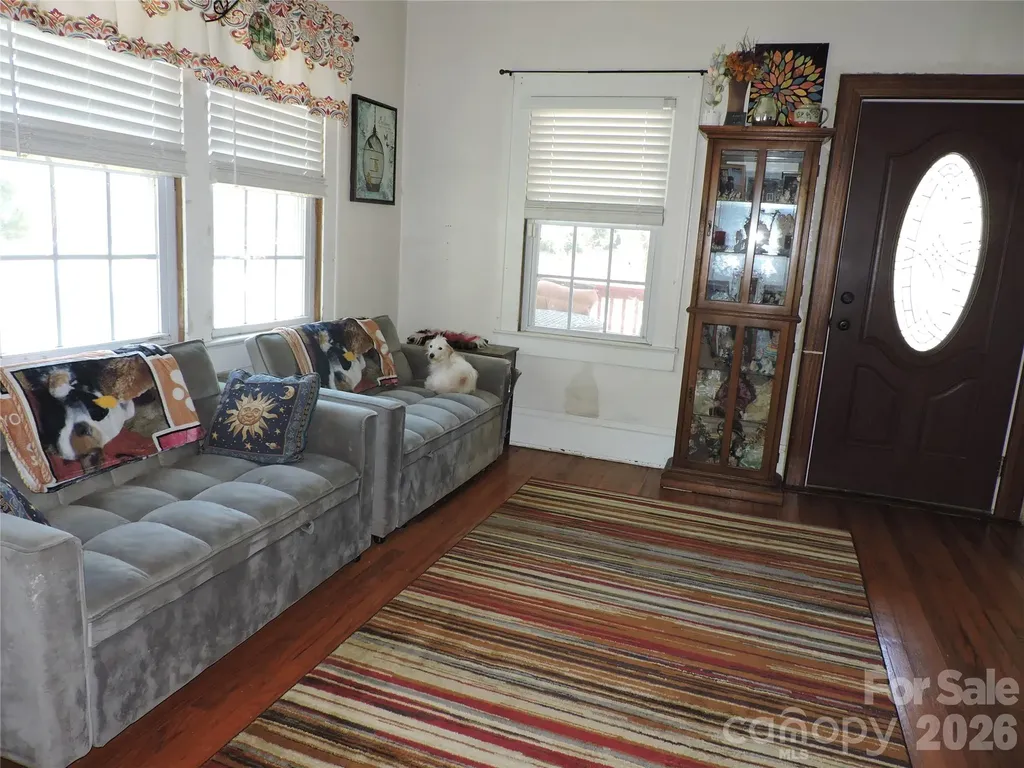 4 Carter Road Weaverville NC 28787