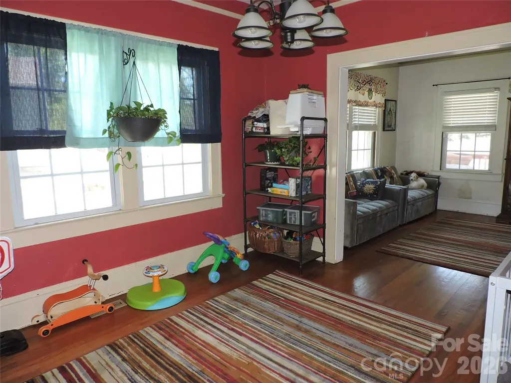 4 Carter Road Weaverville NC 28787