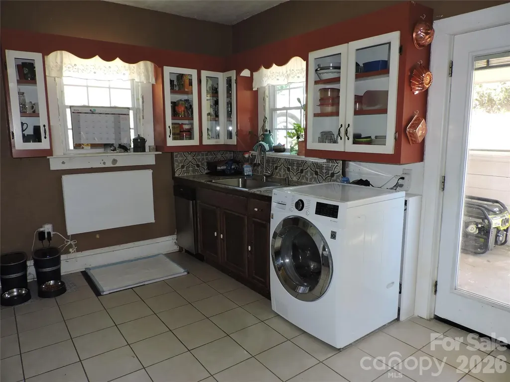 4 Carter Road Weaverville NC 28787