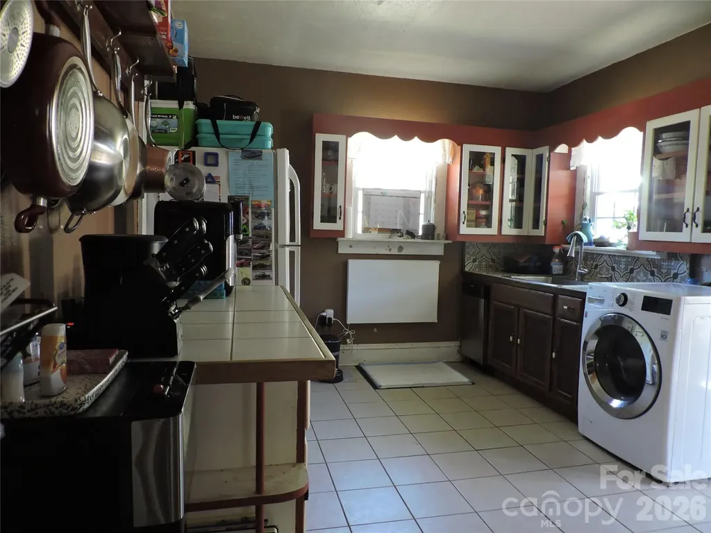 4 Carter Road Weaverville NC 28787