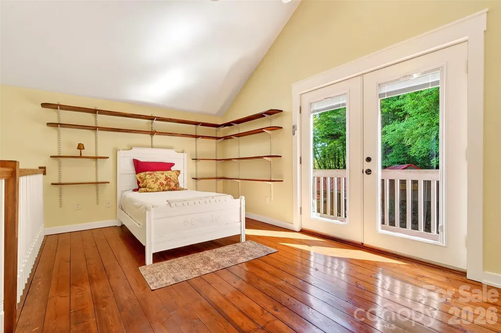 75 Old Lakey Gap Road Black Mountain NC 28711
