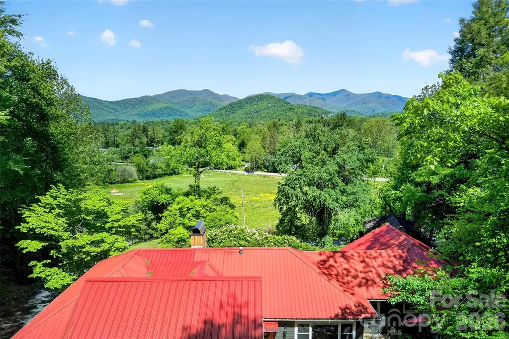 75 Old Lakey Gap Road Black Mountain NC 28711