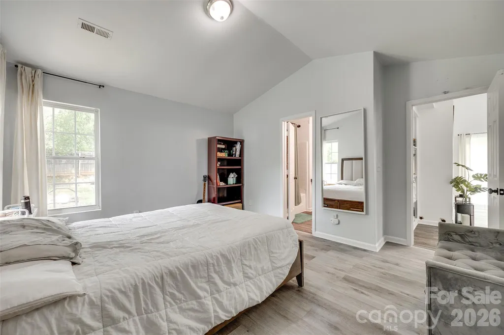 7442 Crestside Lane Charlotte NC 28227