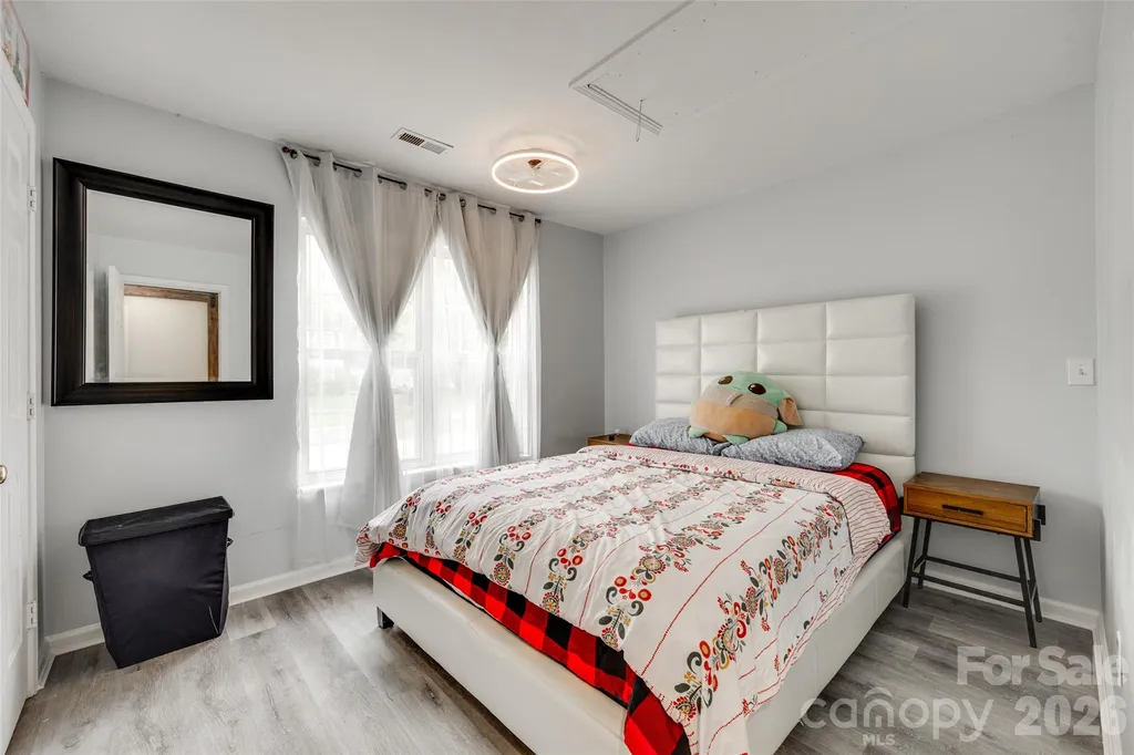 7442 Crestside Lane Charlotte NC 28227