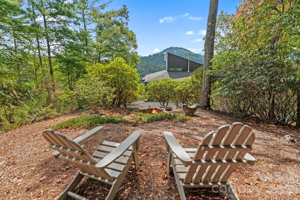 496 English Lane Bakersville NC 28705