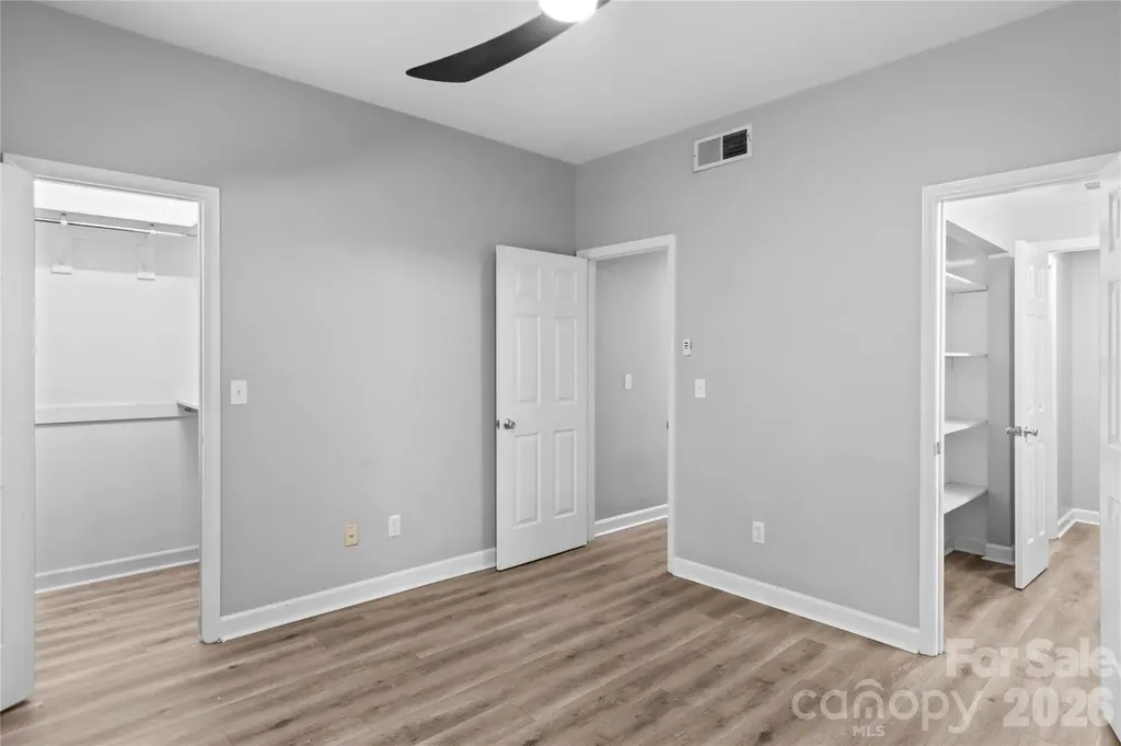 376 Meadows Circle Winston Salem NC 27104
