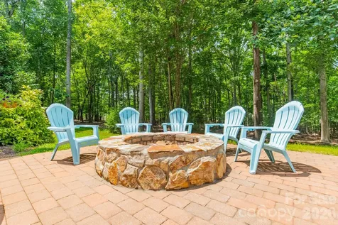 3307 Sandalwood Lane Waxhaw NC 28173