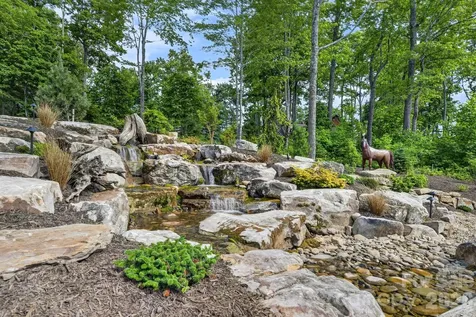 270 Osprey Drive Banner Elk NC 28604