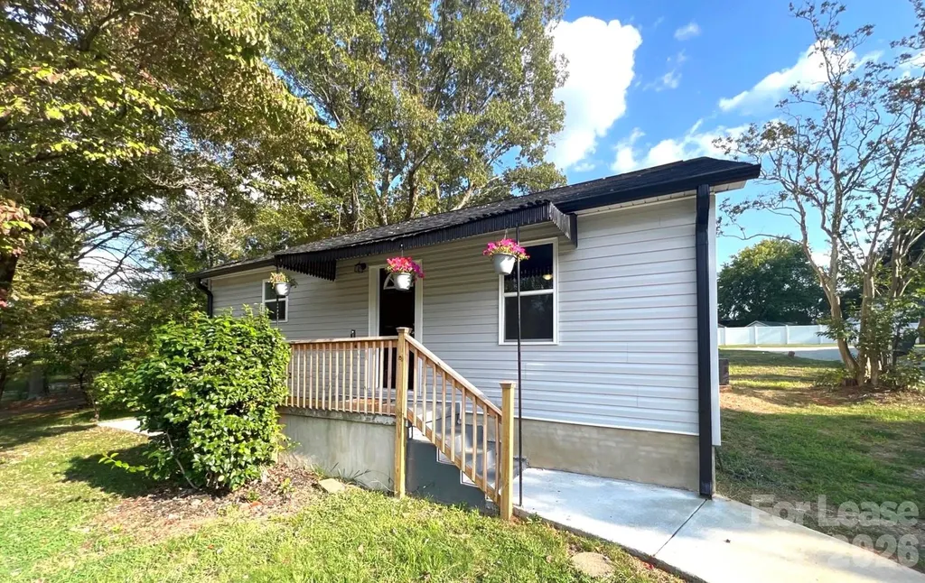 706 Hillside Street Kannapolis NC 28083