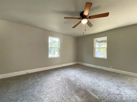 706 Hillside Street Kannapolis NC 28083