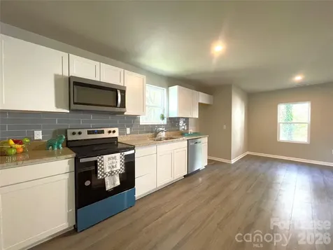 706 Hillside Street Kannapolis NC 28083