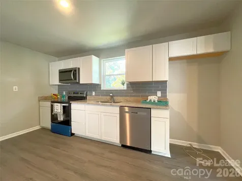706 Hillside Street Kannapolis NC 28083