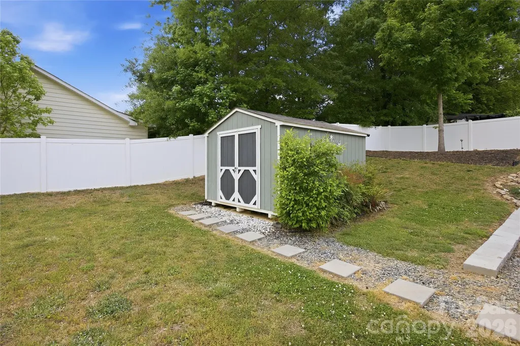 1108 Skyland Street Kannapolis NC 28083