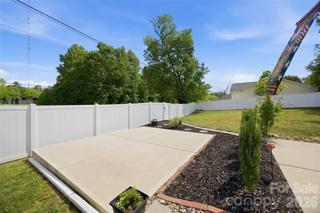 1108 Skyland Street Kannapolis NC 28083