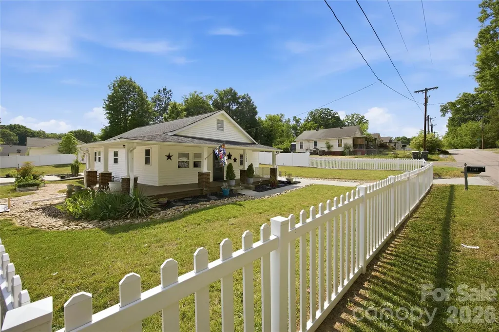 1108 Skyland Street Kannapolis NC 28083