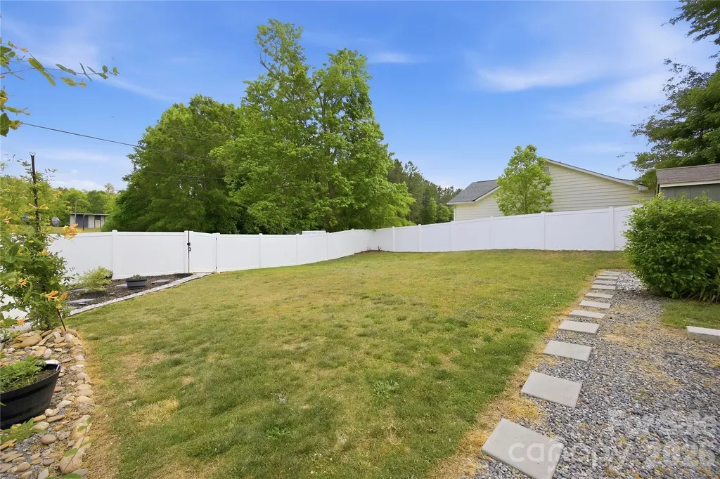 1108 Skyland Street Kannapolis NC 28083