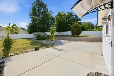 1108 Skyland Street Kannapolis NC 28083