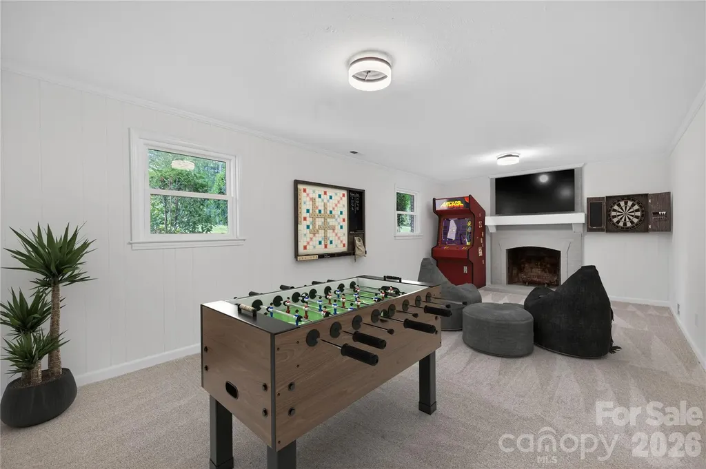5938 Sharon Road Charlotte NC 28210