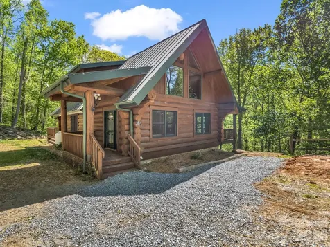 170 Old Mountain Pass Hendersonville NC 28792