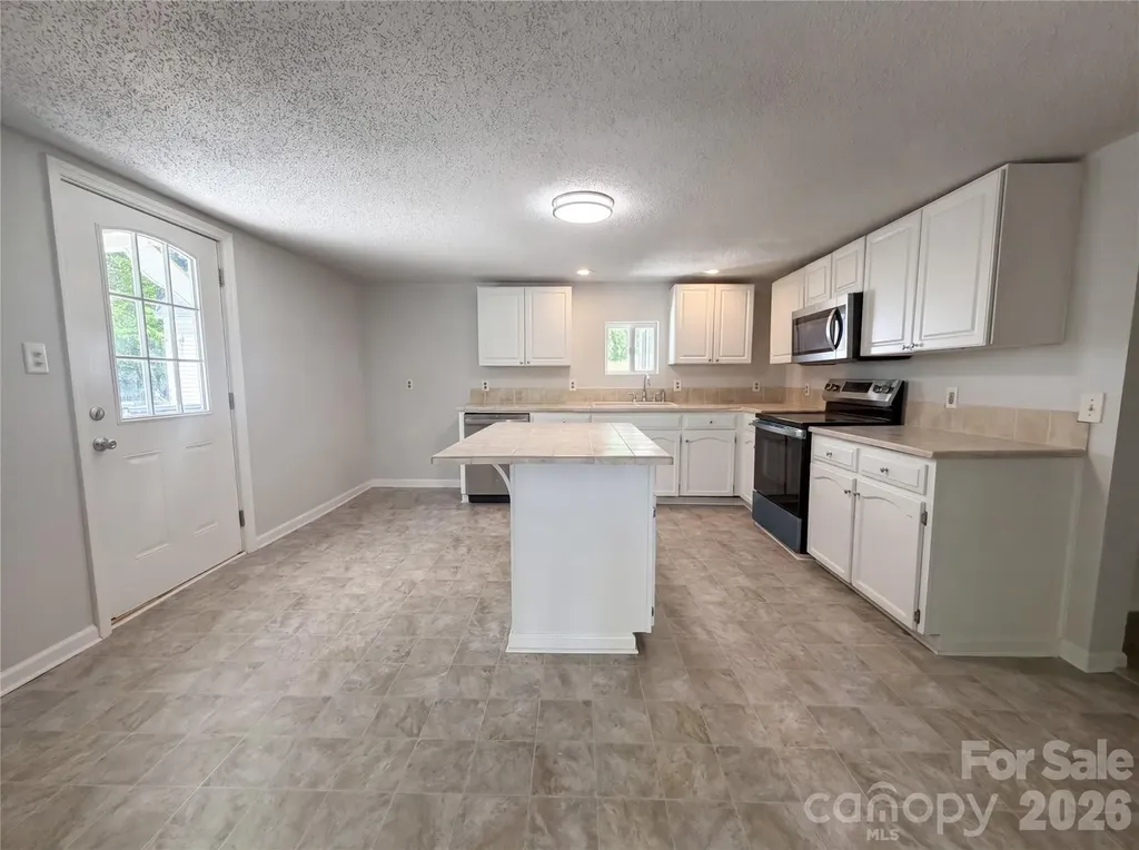 411 Ewing Drive Belmont NC 28012