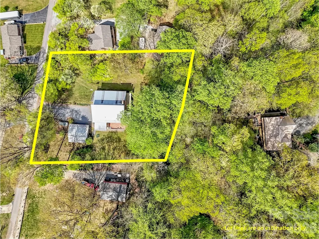 487 Julia Lane Maggie Valley NC 28751