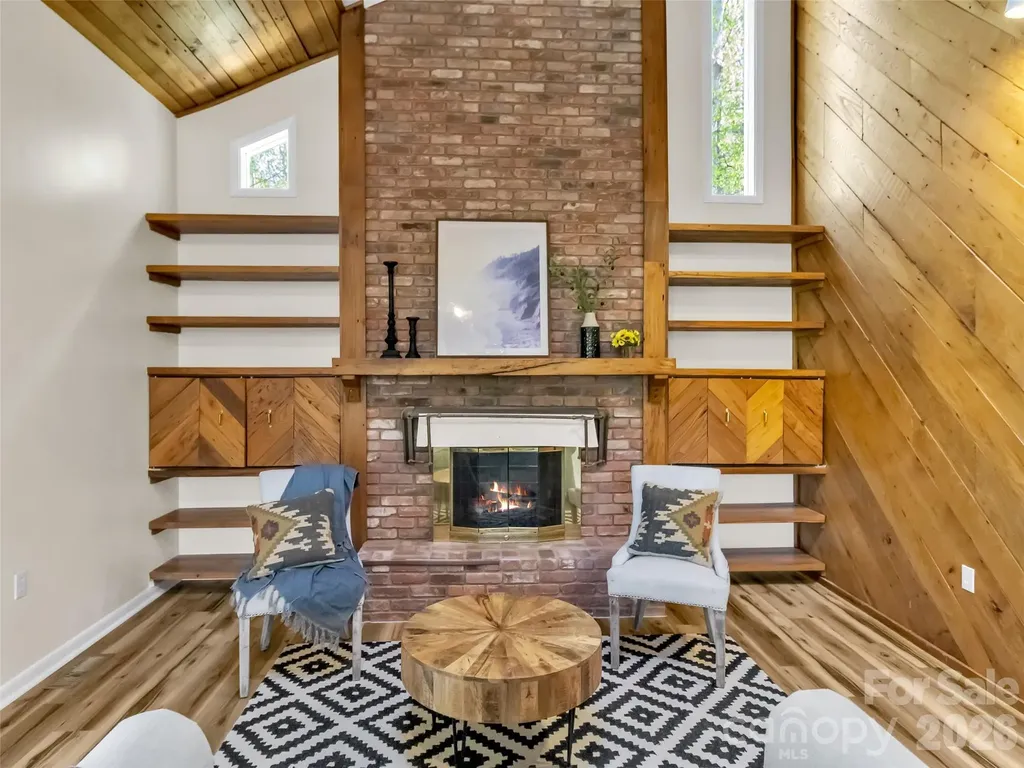 487 Julia Lane Maggie Valley NC 28751