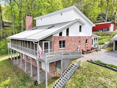 487 Julia Lane Maggie Valley NC 28751