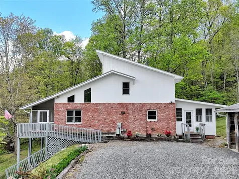 487 Julia Lane Maggie Valley NC 28751
