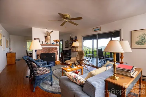 1412 N Bearwallow Road Fletcher NC 28732