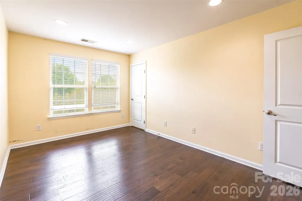 9622 Springholm Drive Charlotte NC 28278
