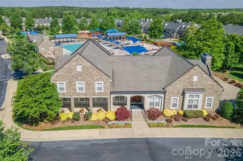 9622 Springholm Drive Charlotte NC 28278