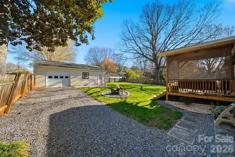 904 15th Street NW Conover NC 28613