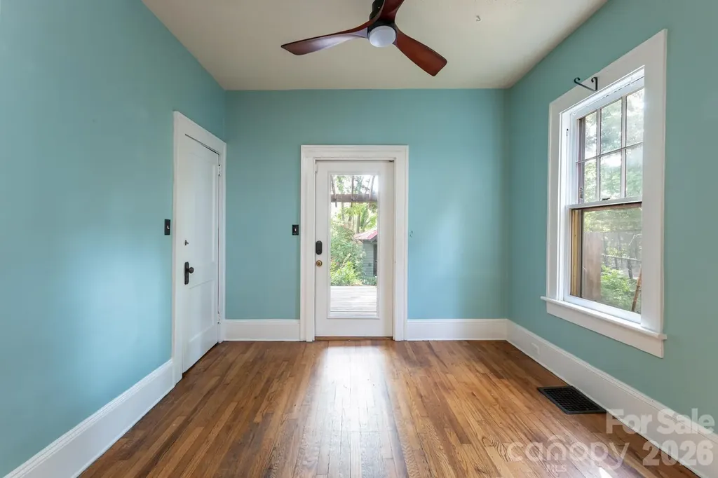 3 Woodlawn Avenue Asheville NC 28801