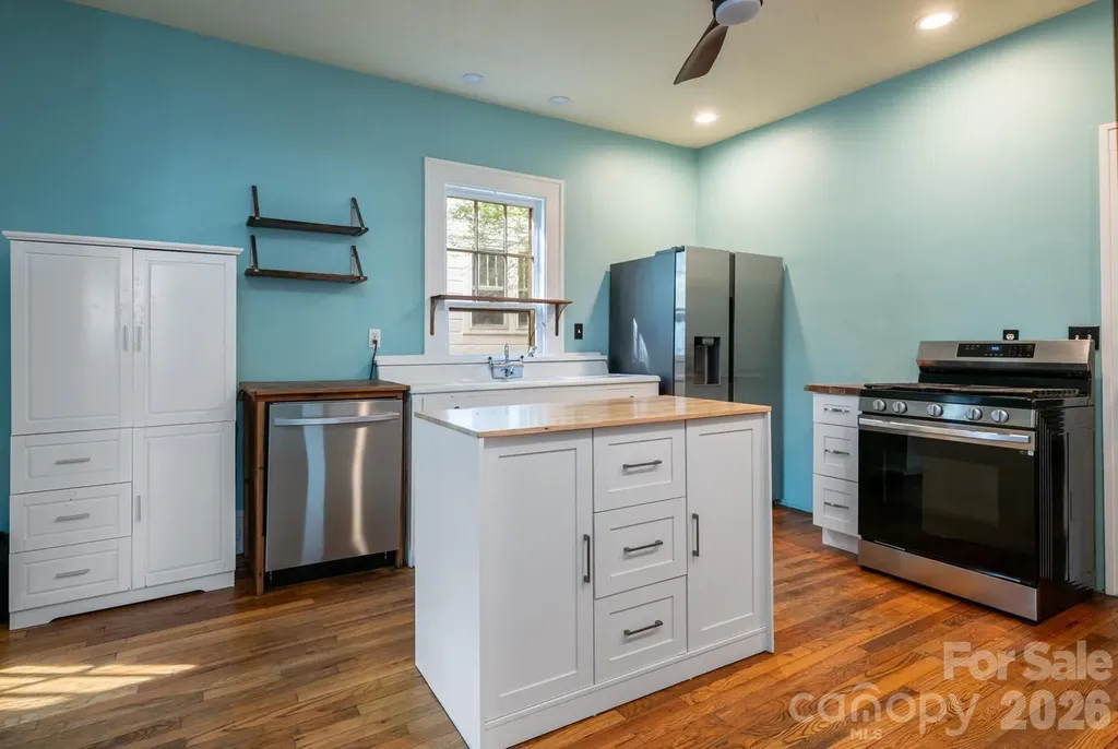 3 Woodlawn Avenue Asheville NC 28801