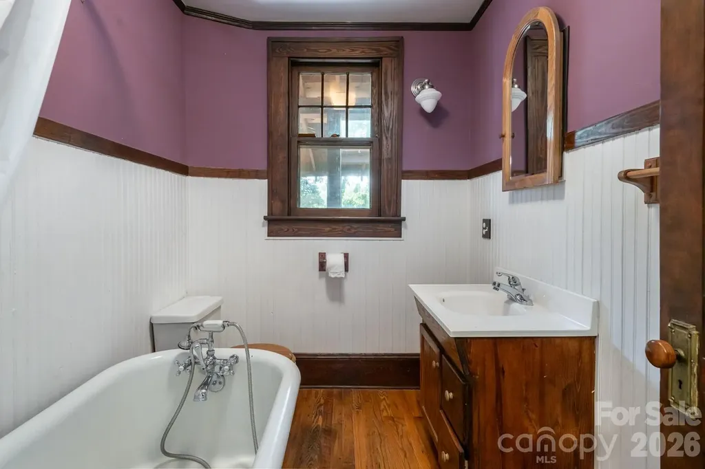 3 Woodlawn Avenue Asheville NC 28801