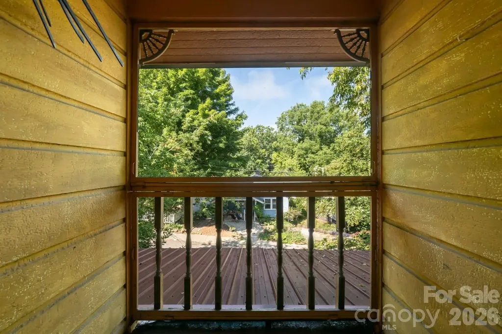 3 Woodlawn Avenue Asheville NC 28801