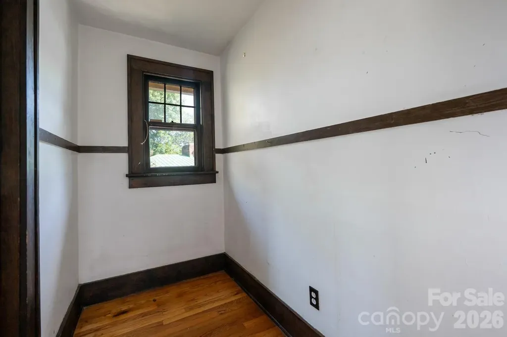 3 Woodlawn Avenue Asheville NC 28801