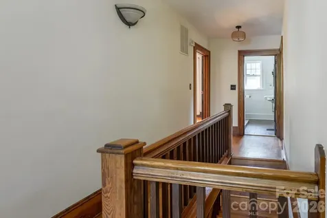 3 Woodlawn Avenue Asheville NC 28801