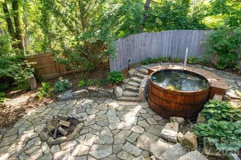 3 Woodlawn Avenue Asheville NC 28801