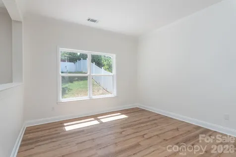 123 Glade Valley Avenue Mooresville NC 28117