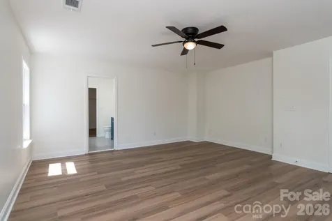 123 Glade Valley Avenue Mooresville NC 28117