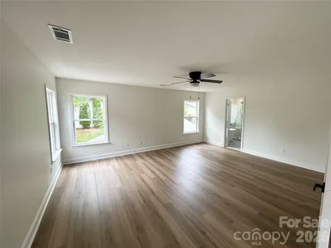 123 Glade Valley Avenue Mooresville NC 28117