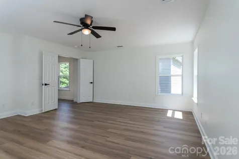 123 Glade Valley Avenue Mooresville NC 28117