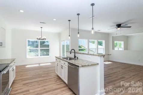 123 Glade Valley Avenue Mooresville NC 28117