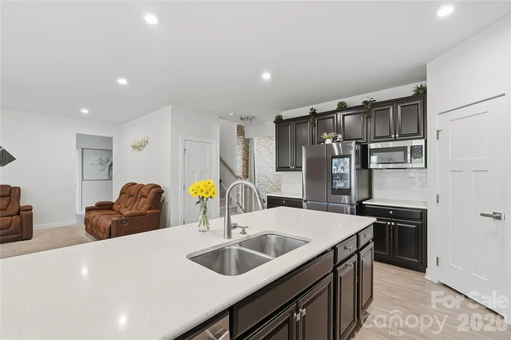10158 Paper Birch Drive Charlotte NC 28215