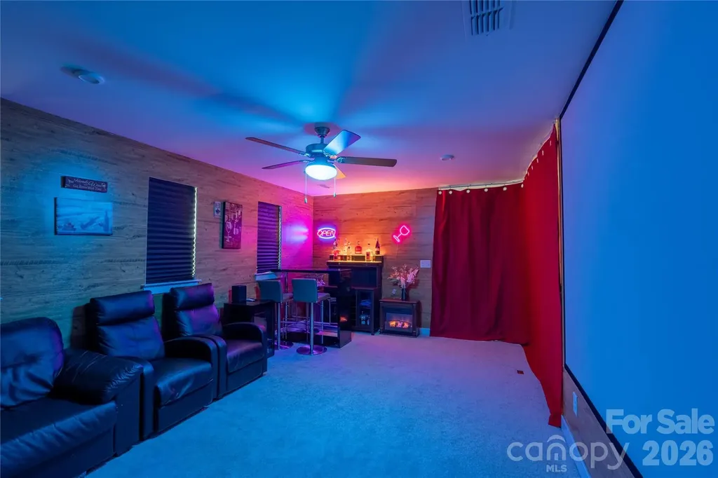 10158 Paper Birch Drive Charlotte NC 28215